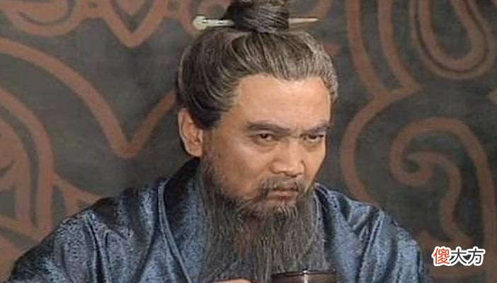 【历史故事】最早的忘年交，竟和孔融有关？当时与他做朋友的是谁