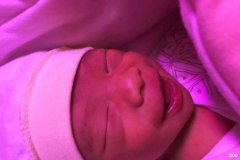 如果你家娃脸上有4个特征，多半会“长大十八变”，将来丑不了