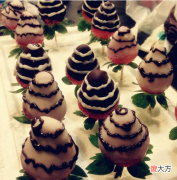Flake Woodland 2月28日生日巧克力-森林酥饼