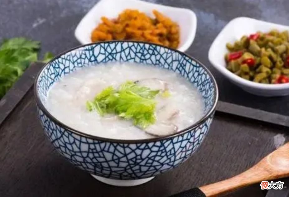 “孩子早餐不能吃粥?”奶奶带娃被嫌弃,父母们可能误会了粥