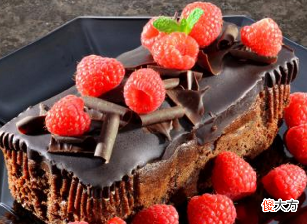 Le Plantagenet 4月26日生日巧克力-君度深情