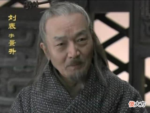 【历史故事】为什么曹操一起兵，曹仁、曹洪、夏侯惇等兄弟都来了，而且都成了当世良将，刘备、孙坚这些人怎么没有兄弟辅