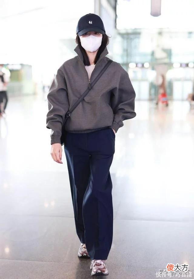 【就爱时尚】你知道吗？“半拉链卫衣”更流行，时髦精都在穿，休闲又时尚