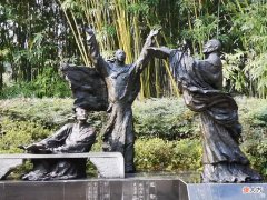 【历史故事】初唐四杰杨炯难得被太子看中，没想到亲戚谋反，被牵连后欲哭无泪