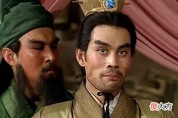 【历史故事】三国最早看透曹操的4人，一人得道，两人成帝业，只有他是上班族