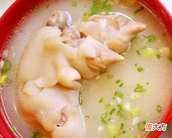 产后这3种蔬菜，吃一次奶量减少600ml，新手妈妈要管住嘴别贪吃