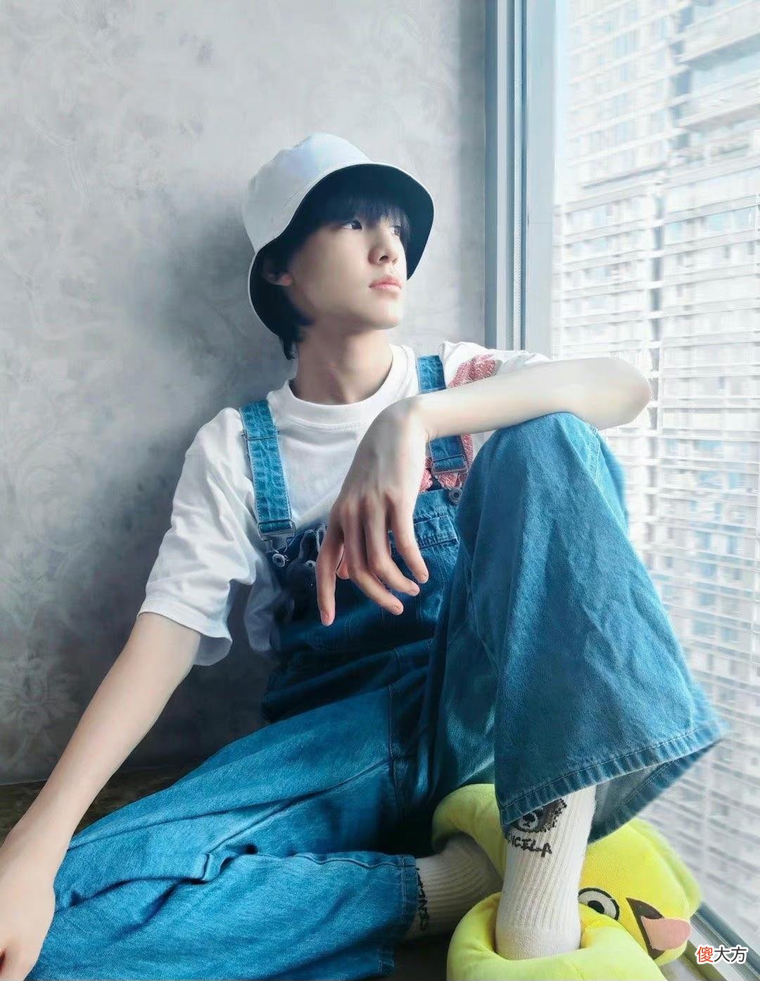 【就爱时尚】不分男女，减龄能手，藏肉利器；给大家隆重介绍下背带裤