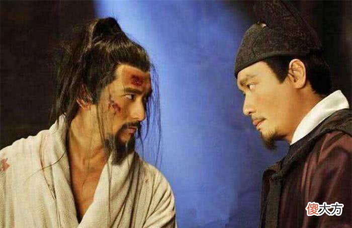 【历史故事】岳飞死后，赵构对着灵位说了8个字，专家：我们冤枉赵构一千年