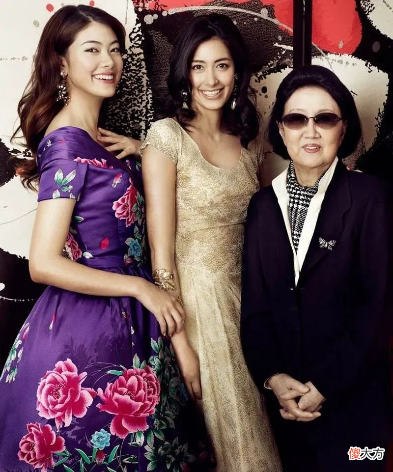 【就爱时尚】海报库|是豪门贵女也是人气模特,森星拿的什么爽文女主剧本?!