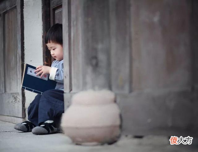 小学生作文《无聊的事》火了,老师哭笑不得,批语:别让你妈看见