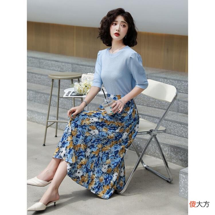 【时尚一点】35岁女人初秋穿搭模板,5套半身裙搭配上身,减龄有气质还不俗气