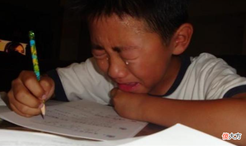 开学前最后一天，小学生展现真正的“实力”，网友：不服不行