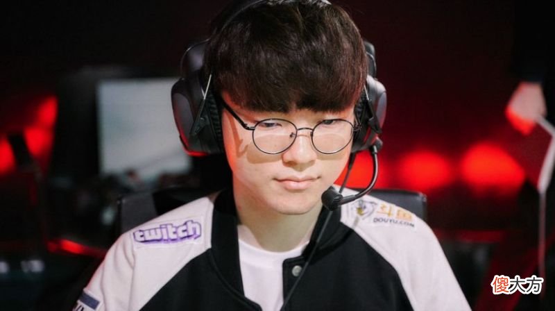 【游戏迷】Faker只能上外卡赛?一带三路节奏,Cuzz却连蓝都不给
