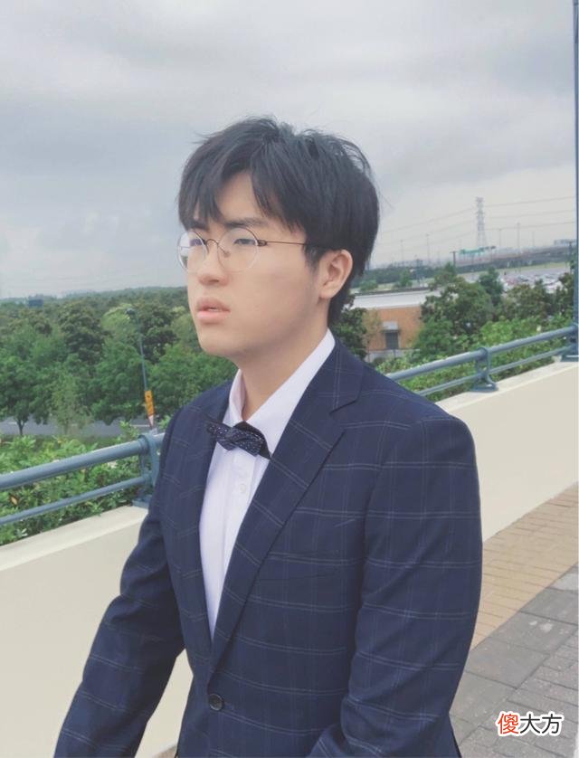 【游戏迷】GNR无缘德杯被淘汰，被让一追二后姿态沉默，UZI：我要去打万坤屁股