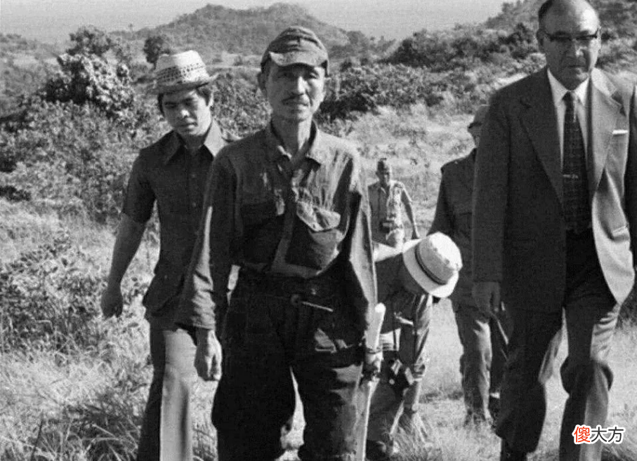【历史故事】二战结束后，一日本兵躲进山里打了29年游击，归国后却拒见天皇