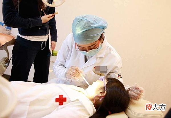 孩子乳牙被蛀,这三个后果可不轻,及时就医很关键,家长别再拖了