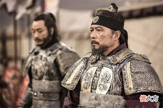 【爱历史】朱元璋大肆诛杀开国元勋，汤和是怎么躲过朱元璋的屠刀，最后得以善终？