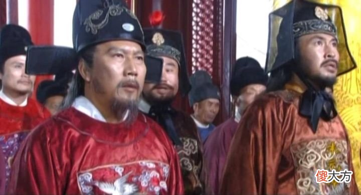 【爱历史】朱元璋大肆诛杀开国元勋，汤和是怎么躲过朱元璋的屠刀，最后得以善终？