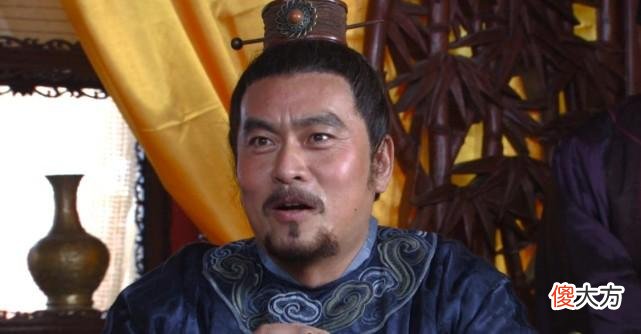 【爱历史】朱元璋大肆诛杀开国元勋，汤和是怎么躲过朱元璋的屠刀，最后得以善终？