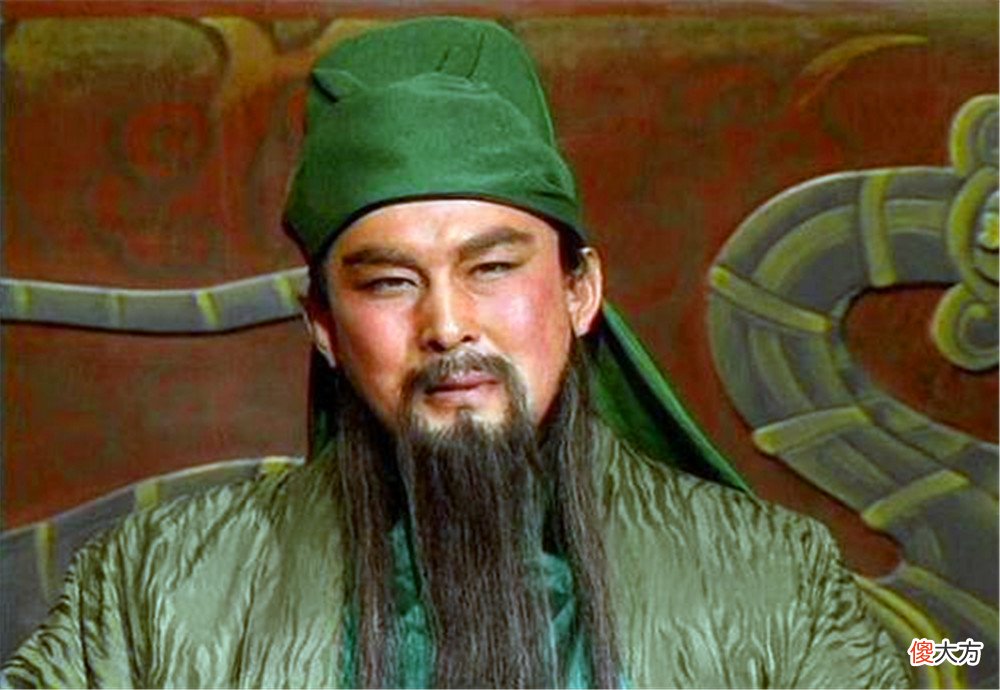 【爱历史】《三国演义》中，文丑和赵云打成平手，为何战不三合就被关羽斩杀