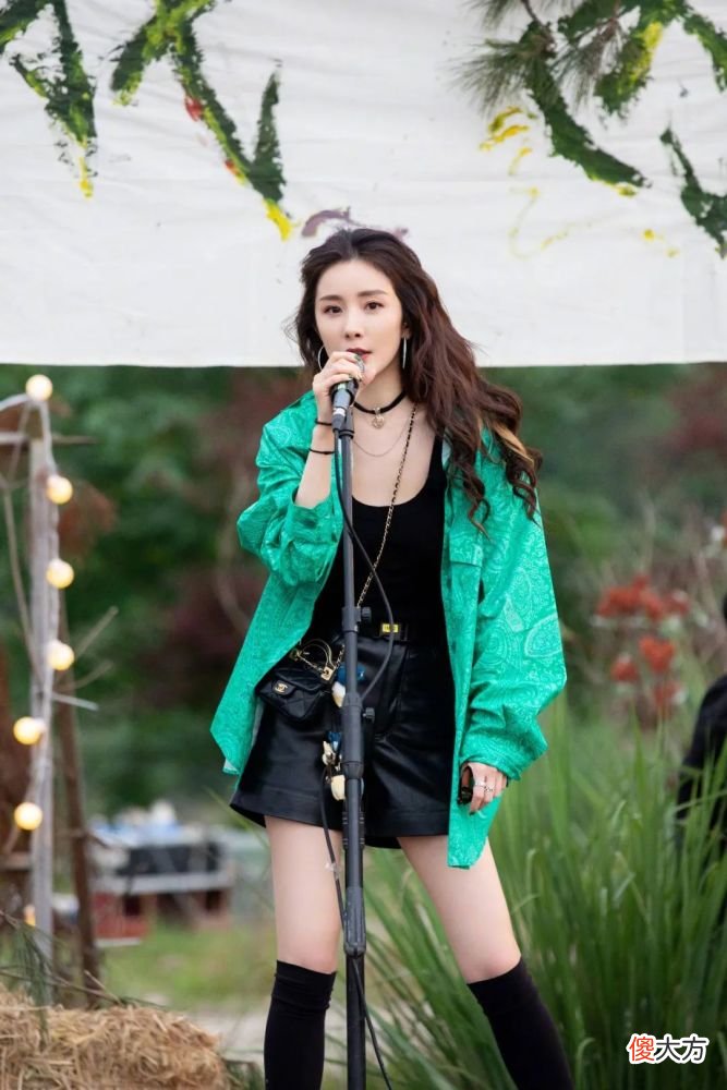 【时尚一点】月尊下线，但弟弟们的“花活”可以冲！