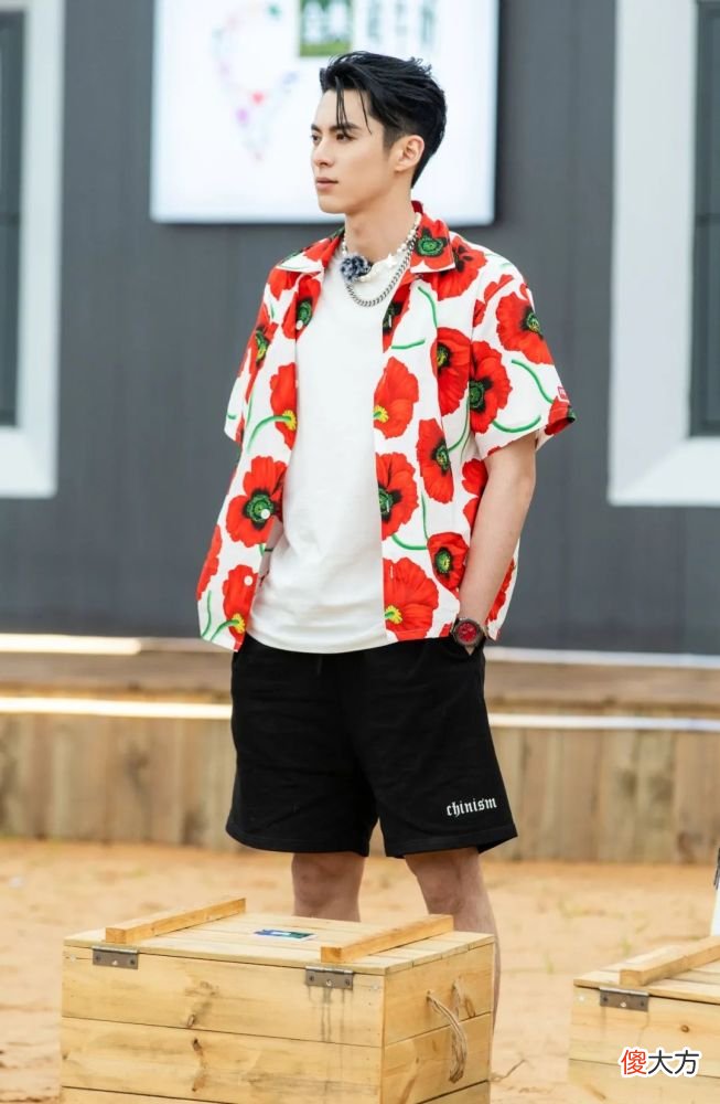 【时尚一点】月尊下线，但弟弟们的“花活”可以冲！