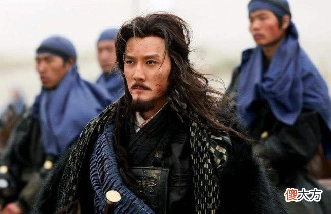 【爱历史】刘邦带兵56万揍项羽，半路被一老头拦下：全军应穿白衣，否则必败