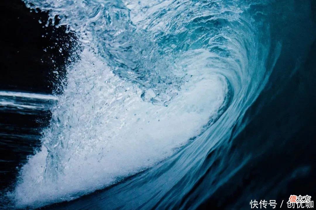 【十二星座】2022下半年，好运加持，事业蒸蒸日上，有望名利双收的3个生肖