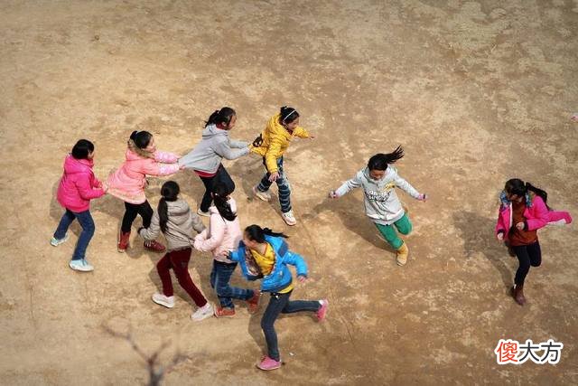 现在教育最大的问题就是孩子们没有时间痛快地玩耍！