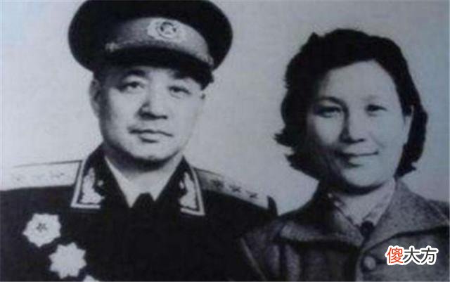 【爱历史】此人被主席批“骄傲自满”，只能给中将军衔，延后一年却授予上将