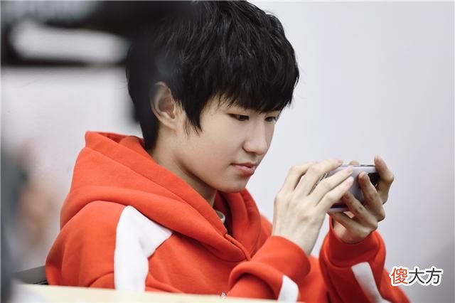 【游戏迷】VV和张角同时回归？AG季后赛一轮游，这次不是教练组的锅