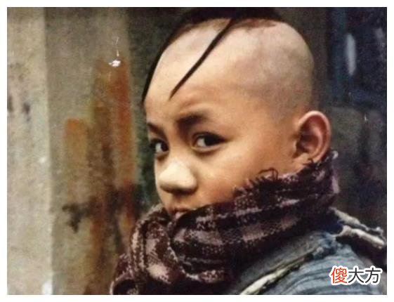 有种“逆袭”叫三毛,植发后帅到认不出,头发多少太影响颜值高低