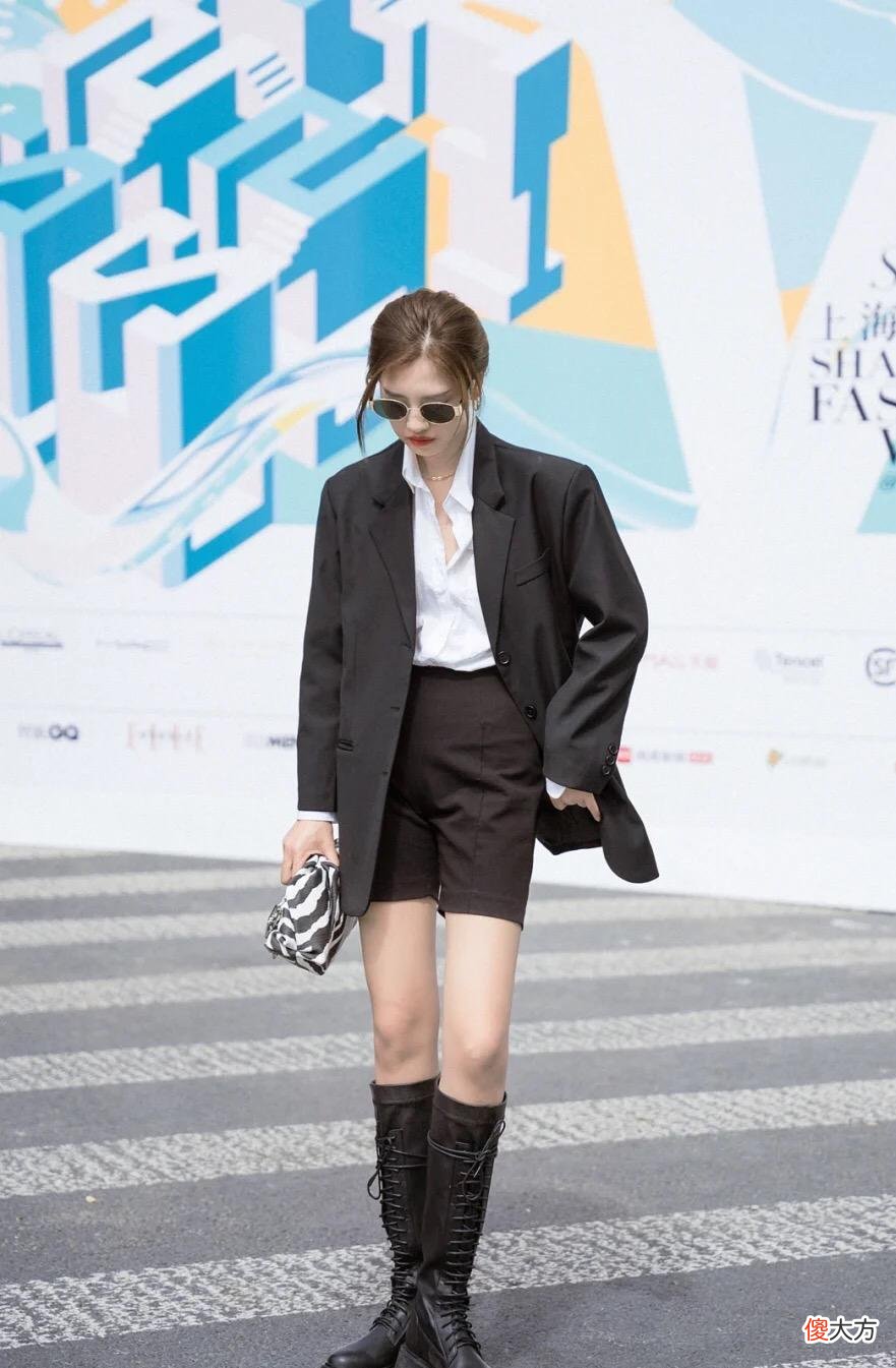 【时尚一点】早秋第一件“西装”要怎么穿？三种搭配法则，时髦炫酷进军时尚界