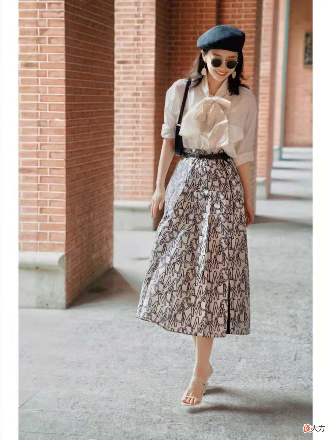 【时尚一点】衬衫＋半身裙、薄外套＋高筒靴，早秋最时髦的穿法，跪求你这么搭