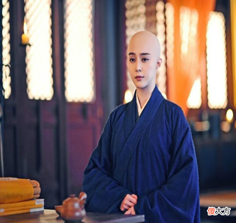 【历史故事】武则天长相好看，她能迷翻李治，为何不能让李世民爱上她