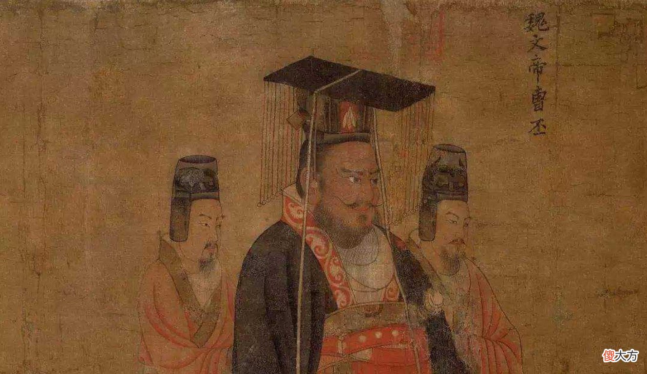 【历史故事】曹操一死，曹丕就做了一天理不容之事，连亲生母亲都骂他禽兽不如