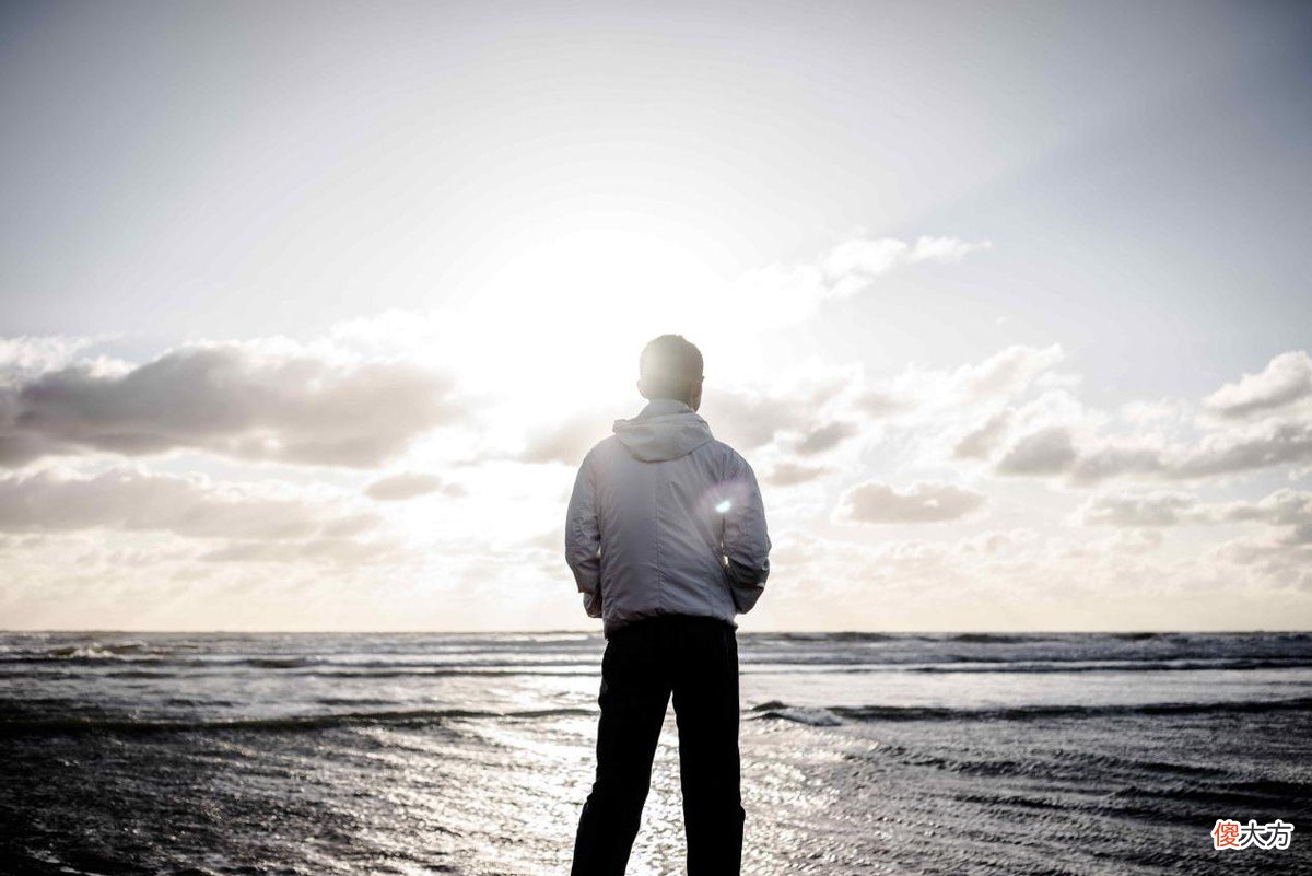 老年人的困局：小心翼翼才能换来子女照顾，刁钻强势就会被嫌弃