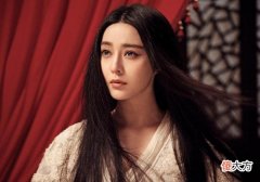 【爱历史】历史上代价最高的“床笫之欢”，一个绝世美女，毁掉一个超级大国