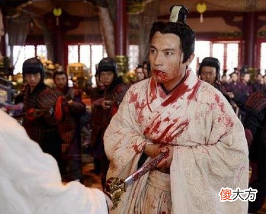 【爱历史】历史上代价最高的“床笫之欢”，一个绝世美女，毁掉一个超级大国