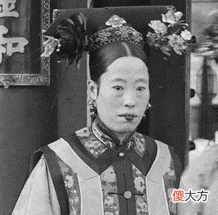 【爱历史】清朝唯一一个敢跟皇太后作对！历经四朝，封皇贵妃，却守寡58年