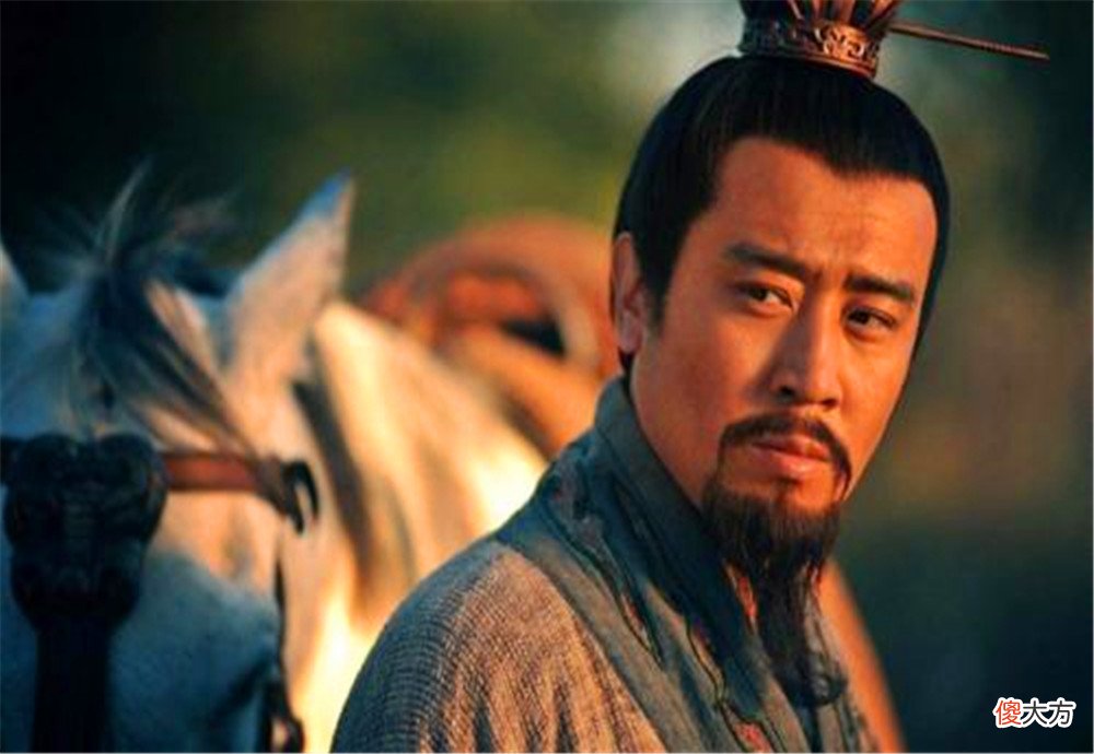 【历史故事】《三国演义》中，甘宁战死于夷陵之战，真实情况又是怎么样的？