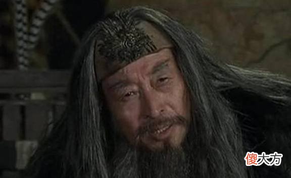 【历史故事】为什么曹操不先灭了刘备，再灭江东呢