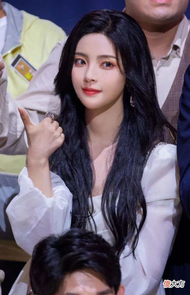 【时尚一点】杀疯了杀疯了！最近的甜妹杀疯了！