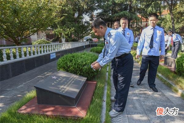 【爱历史】荆州举行“铭记历史 缅怀先烈 纪念抗日战争胜利77周年”活动