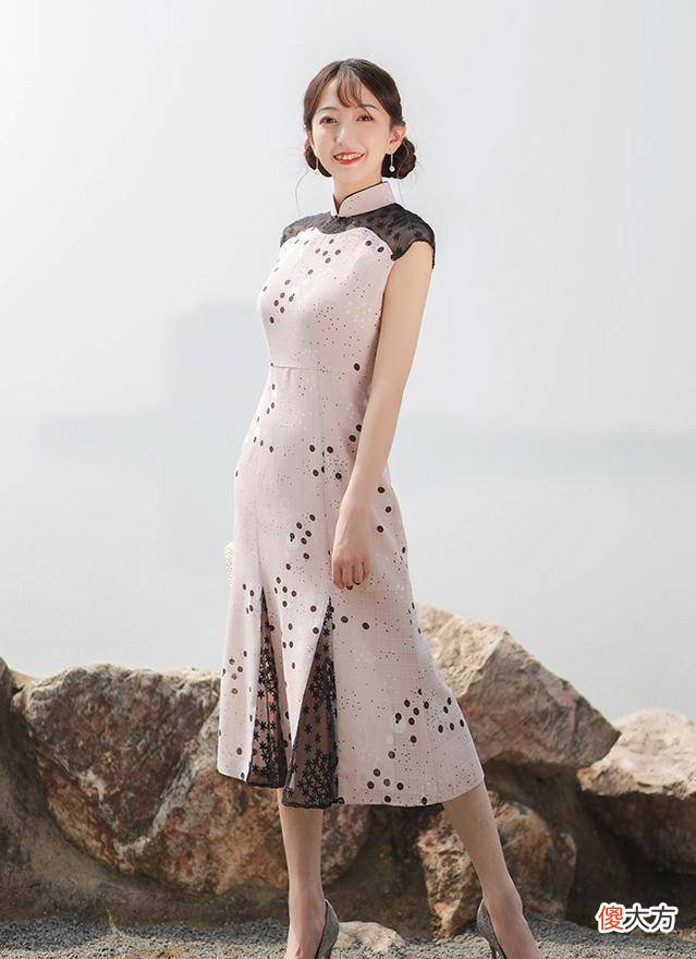 【时尚一点】简约日常的旗袍裙，轻松打造出轻熟的女人味