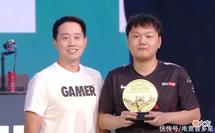 【游戏世界】这才是萍乡第一中单?除了EDG和RNG,LPL终于有第二支双冠战队