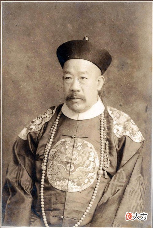 【历史故事】他将38个儿女送国外，临终告诫：不许做中国公民，一女儿闻名全国