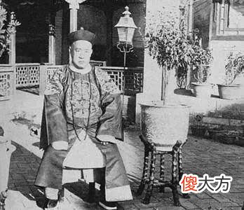 【历史故事】他将38个儿女送国外，临终告诫：不许做中国公民，一女儿闻名全国