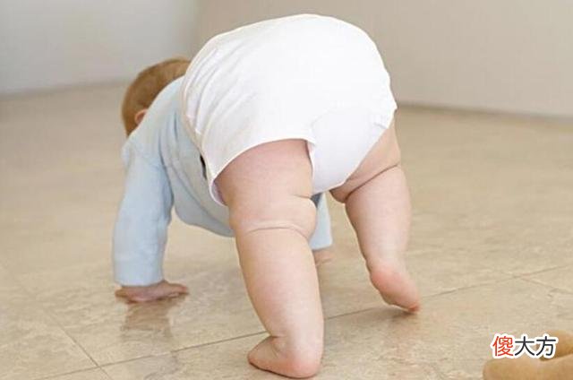 宝宝学走路,穿鞋还是光脚?很多父母做错了