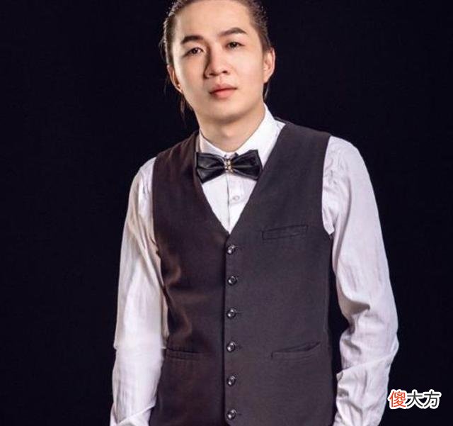 【游戏世界】景慧对吕德华有多好?帮华上国一不算啥,助力人气才是真的秀!